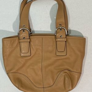 Coach M04D-9544 Tan leather hobo shoulder bag